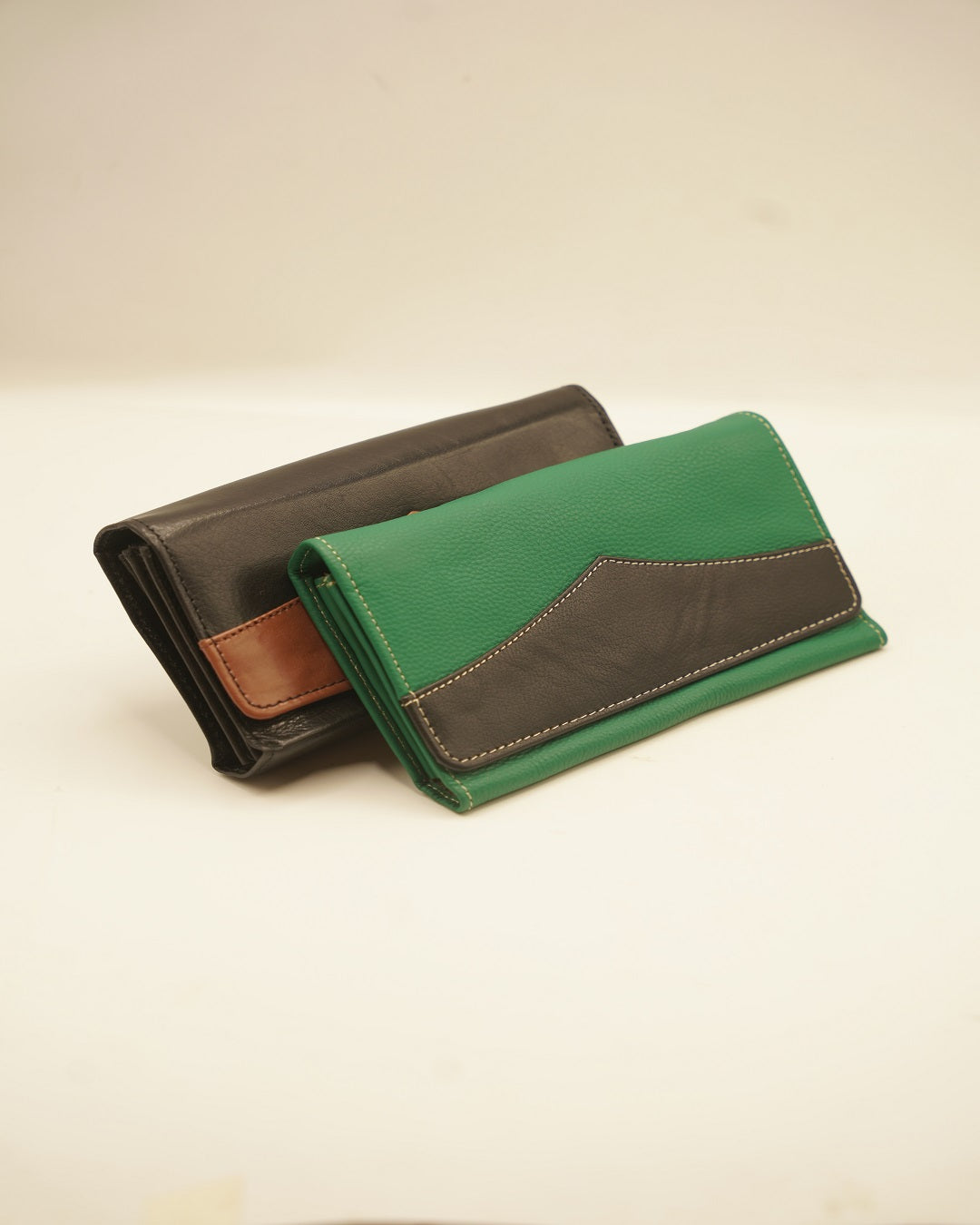 Emerald Muse Wallet