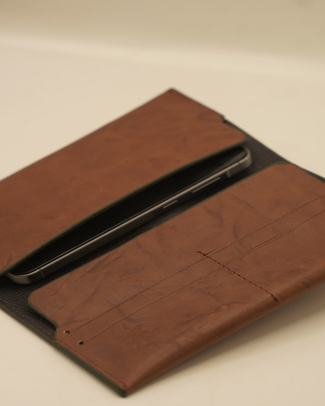 Sienna Nomad Phone Wallet