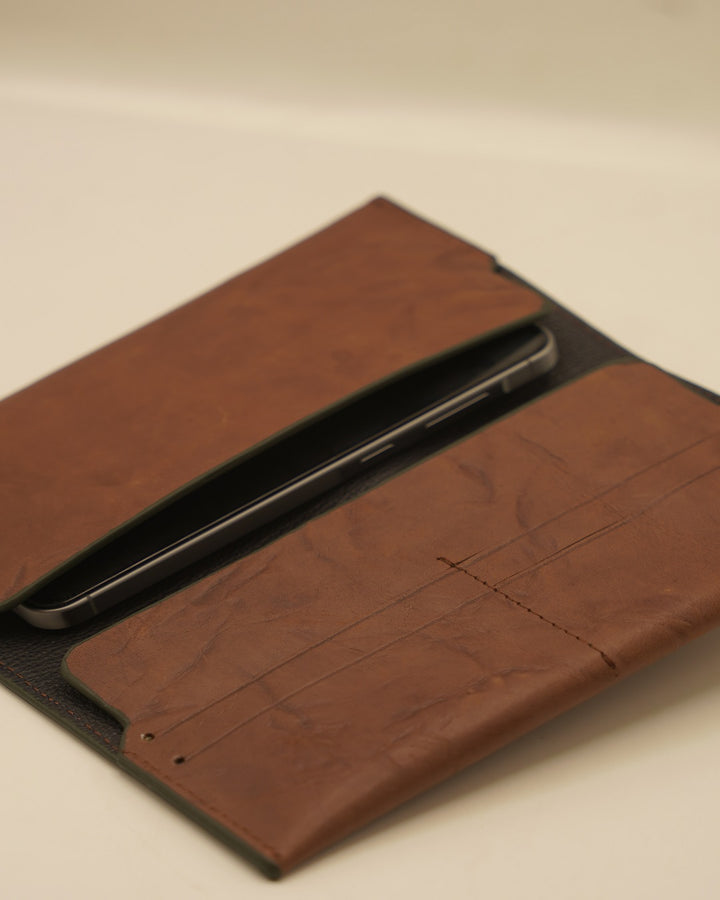 Sienna Nomad Phone Wallet